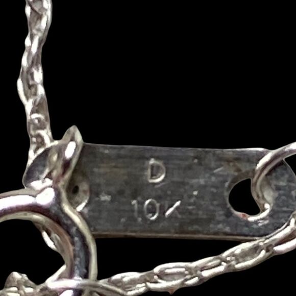 10k gold genuine 6 diamond pendant 16” chain marked yesterday today tomorrow - Picture 3 of 11